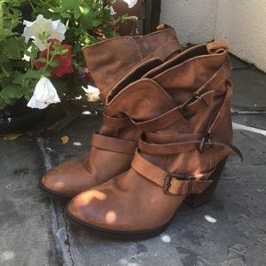 Steve Madden Heeled Strappy Leather Ankle Boots